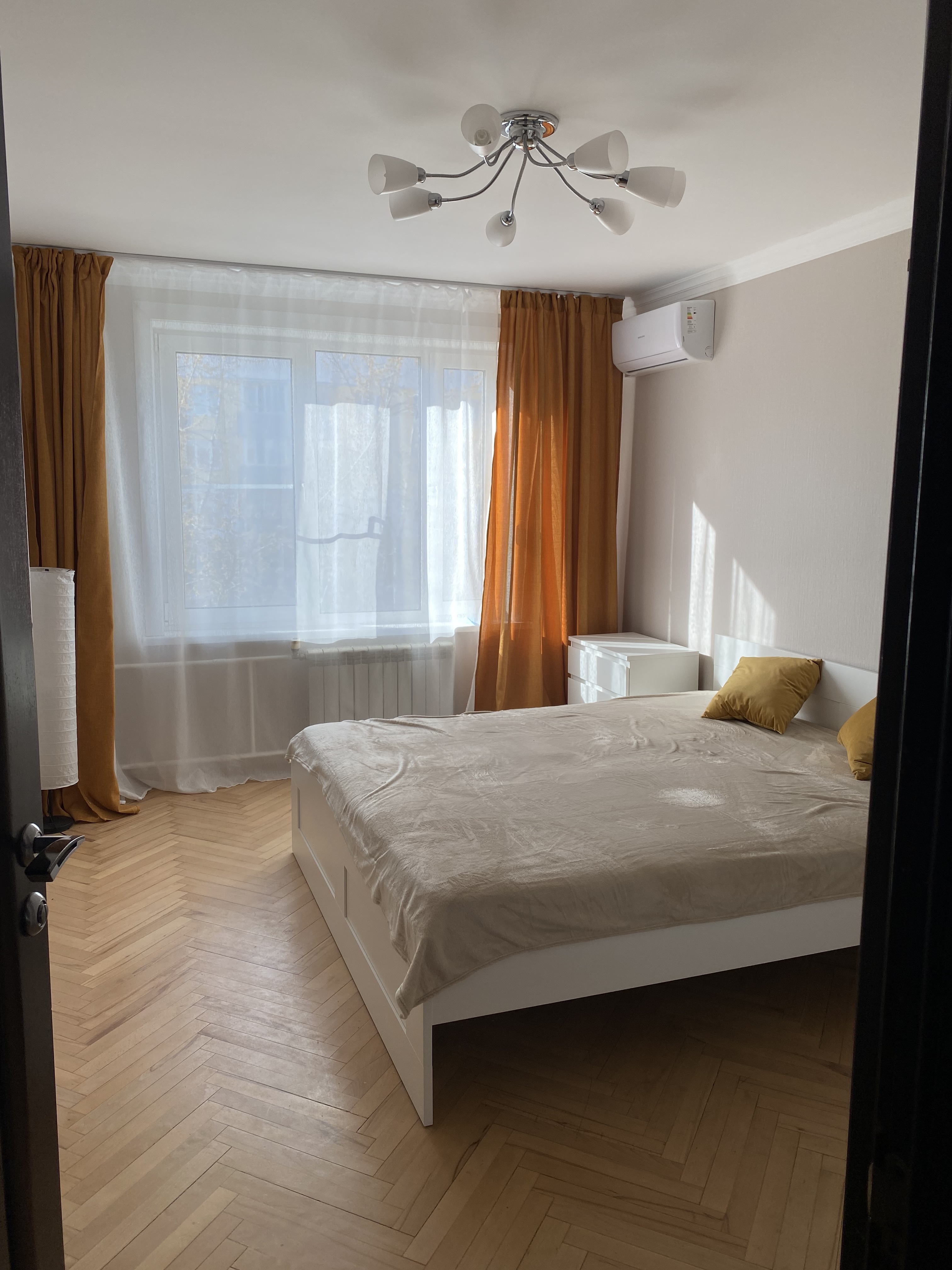 Сдаю комнату на г Москва, ул 2-я Сокольническая, д 2, метро Красносельская, г. Москва