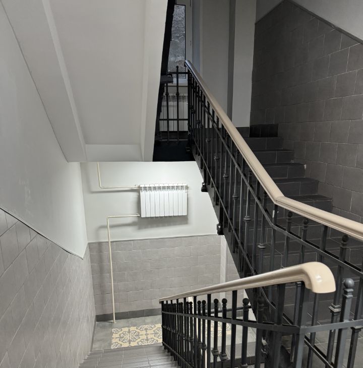 Сдам 2-к квартиру на Серебрянический переулок, 9, метро Курская, г. Москва