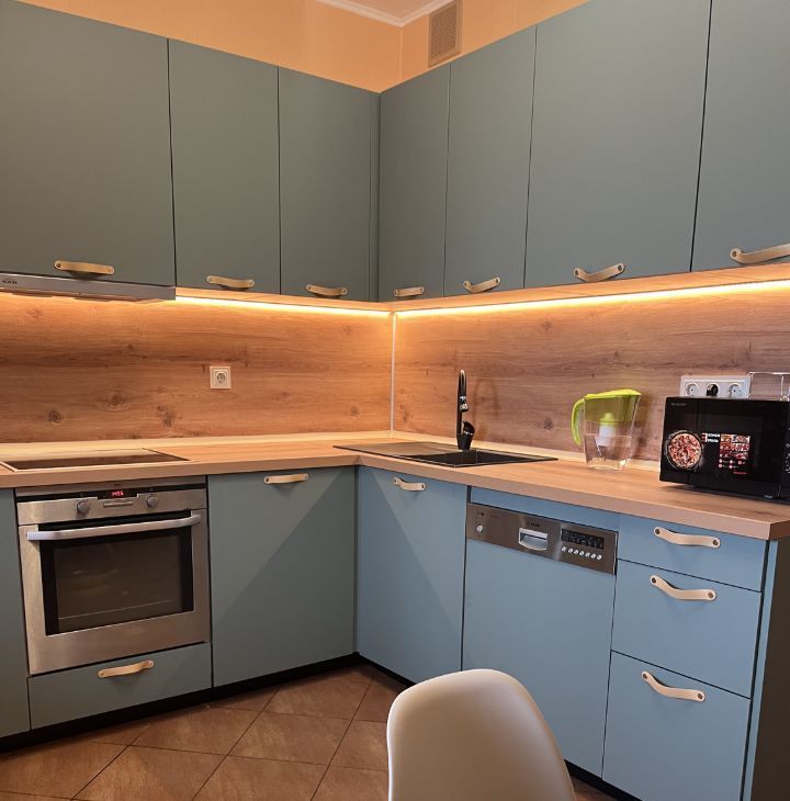 Сдается 1-комнатная квартира на улица Грина, 1к8, метро Улица Старокачаловская, г. Москва