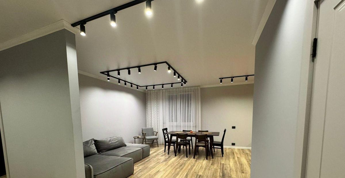 Сдаю 3-комнатную квартиру на улица Анны Ахматовой, 11к1, метро Рассказовка, г. Москва