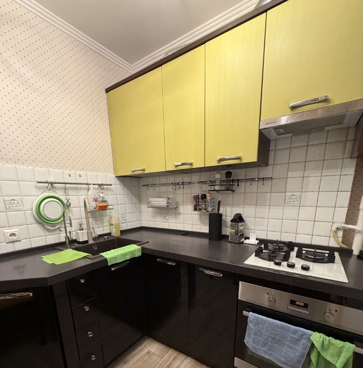 Аренда трехкомнатной квартиры на Кленовый бульвар, 5, метро Технопарк, г. Москва