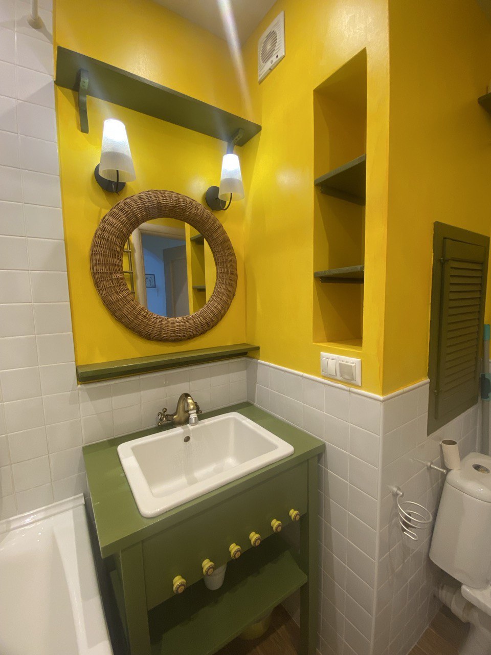 Сдается 2-комнатная квартира на г Москва, г Троицк, Октябрьский пр-кт, д 3А, метро Ольховая, г. Москва