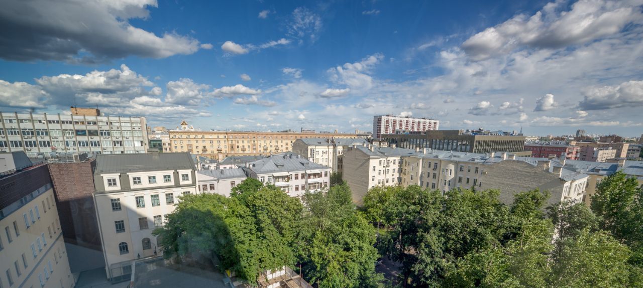 Сдается 3-к квартира на Ружейный переулок, 3, метро Смоленская (Арбатско-Покровская линия), г. Москва