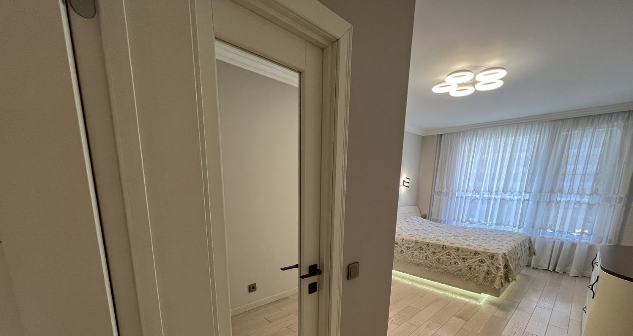 Сдам 3-к квартиру на улица Саларьевская, 14к2, метро Румянцево, г. Москва