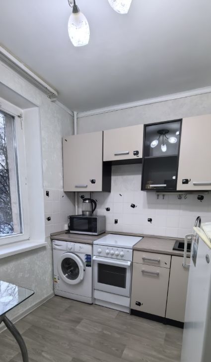 Снять 1-комнатную квартиру на Кировоградская улица, 44К2, метро Пражская, г. Москва