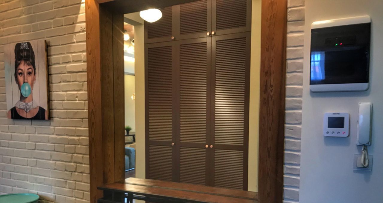 Снять трехкомнатную квартиру на Саввинская набережная, 3, метро Смоленская (Арбатско-Покровская линия), г. Москва