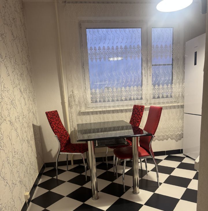 Сдаю 3-комнатную квартиру на бульвар Дмитрия Донского, 9К3, метро Улица Старокачаловская, г. Москва