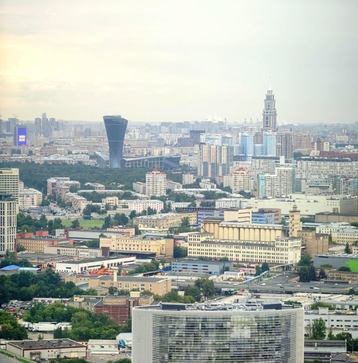 Аренда 3-к квартиры на Шмитовский проезд, 39к1, метро Выставочная, г. Москва