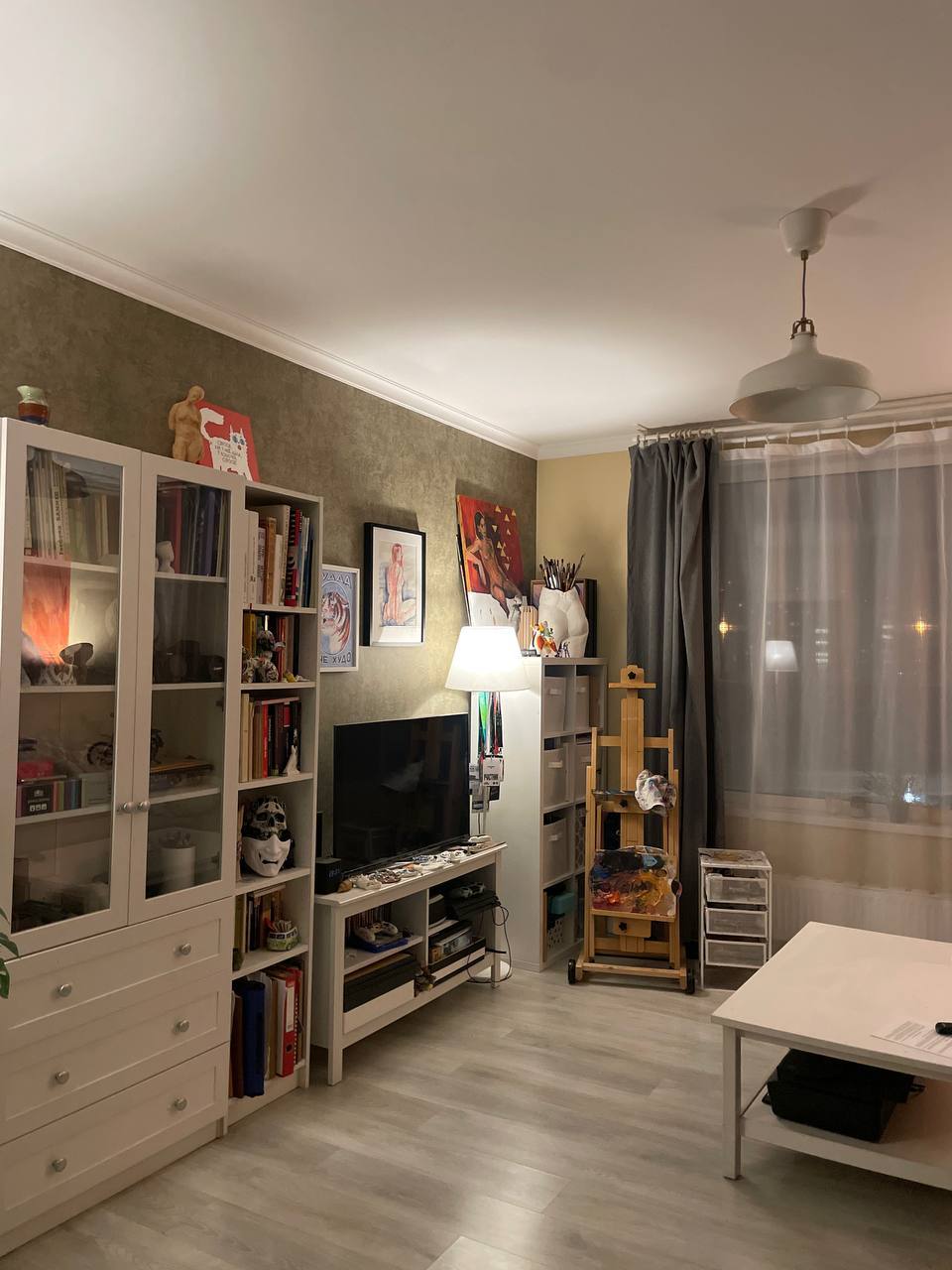 Снять двухкомнатную квартиру на Московская обл, г Красногорск, ул Липовой Рощи, д 1 к 1, метро Строгино, г. Москва