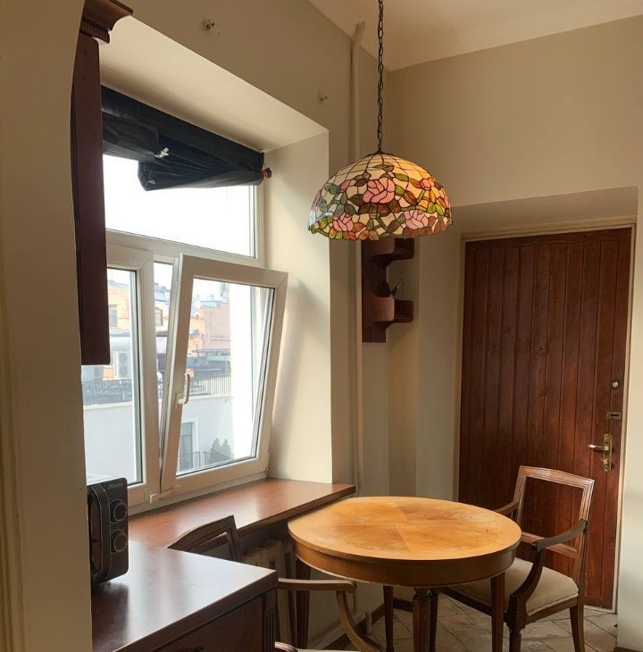 Сдаю 3-комнатную квартиру на Петровский бульвар, 17/1, метро Кузнецкий Мост, г. Москва