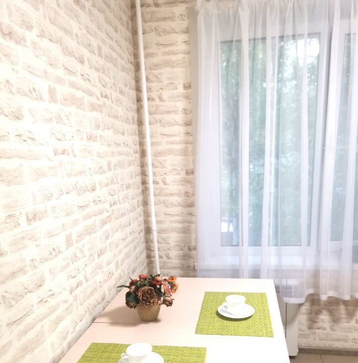 Сдается 2-комнатная квартира на улица Героев Панфиловцев, 35К4, метро Митино, г. Москва