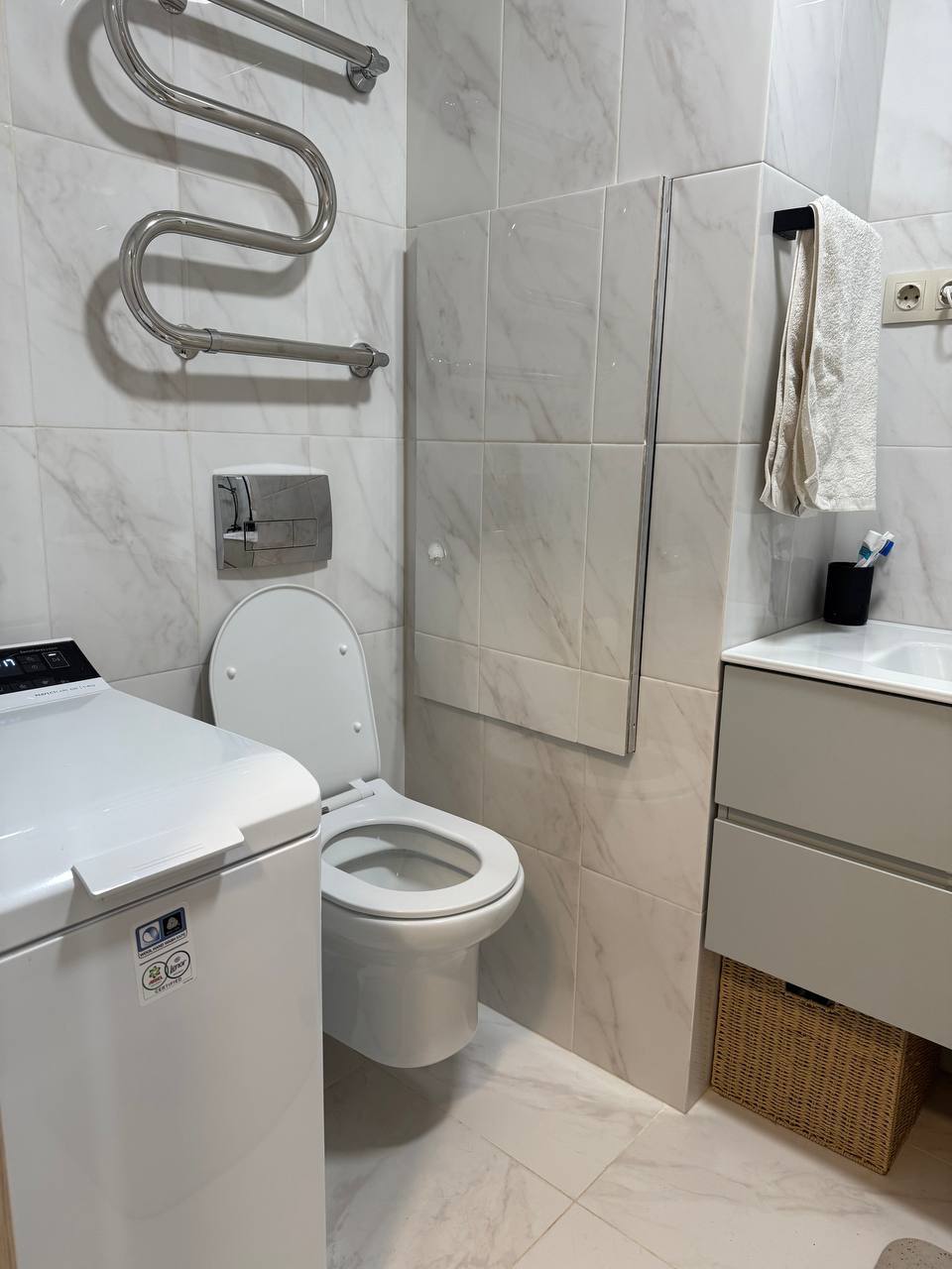 Сдаю двухкомнатную квартиру на г Москва, ул Хованская, д 6, метро ВДНХ, г. Москва