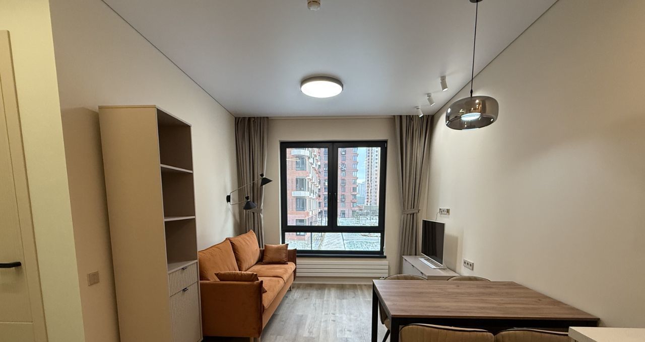 Снять 2к квартиру на улица Николая Озерова, 8к1, метро Стрешнево, г. Москва