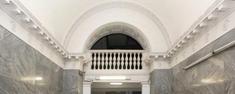 Сдаю двухкомнатную квартиру на Садовая-Триумфальная улица, 4/10, метро Менделеевская, г. Москва