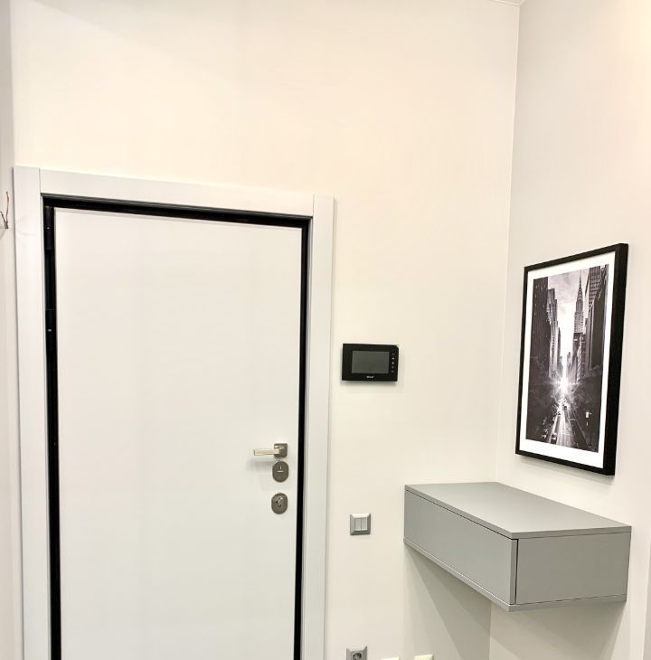 Снять двухкомнатную квартиру на Шмитовский проезд, 39к1, метро Международная, г. Москва