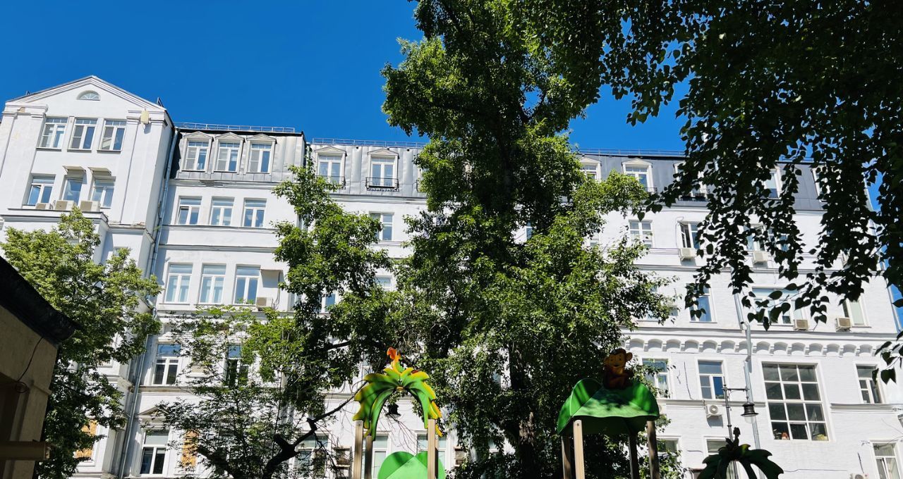 Сдается 2-к квартира на Мясницкая улица, 24/7С3, метро Кузнецкий Мост, г. Москва