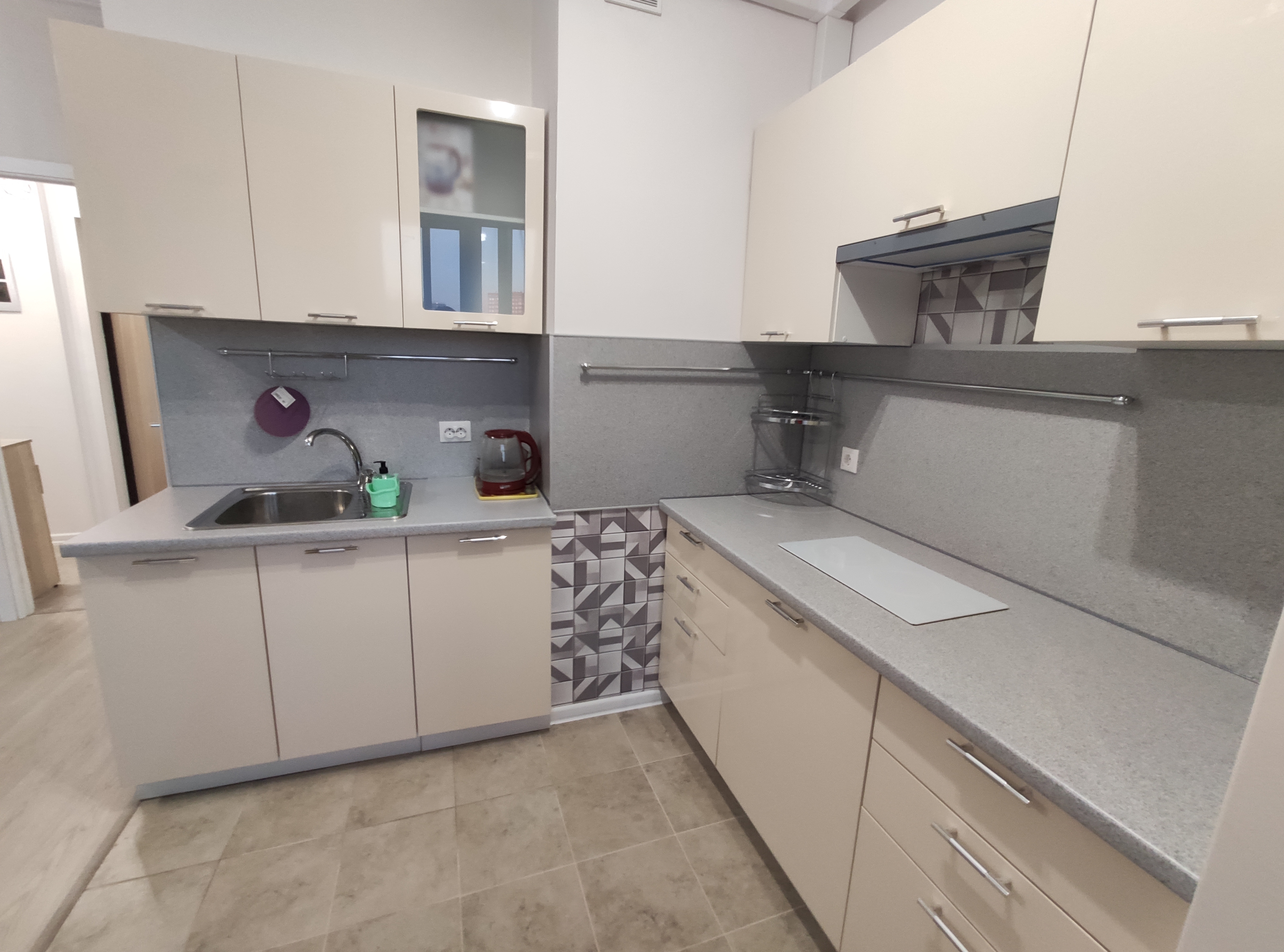 Сдается 1-комнатная квартира на Московская обл, г Красногорск, пгт Путилково, ул Просторная, д 11, метро Митино, г. Москва