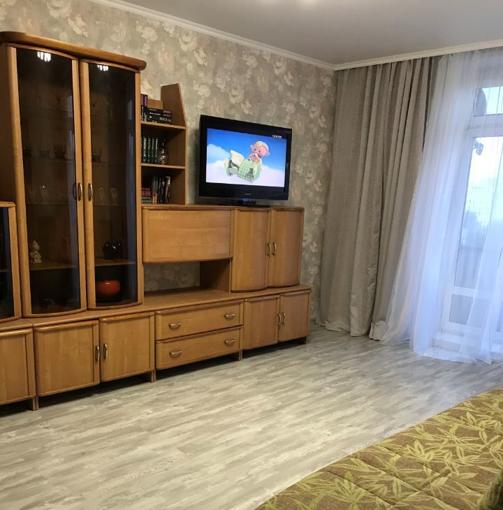 Аренда 2х-комнатной квартиры на улица Земляной Вал, 52/16С2, метро Чкаловская, г. Москва