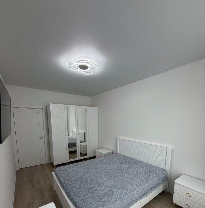 Снять 2к квартиру на улица Алхимовская, 1к2, метро Бунинская аллея, г. Москва