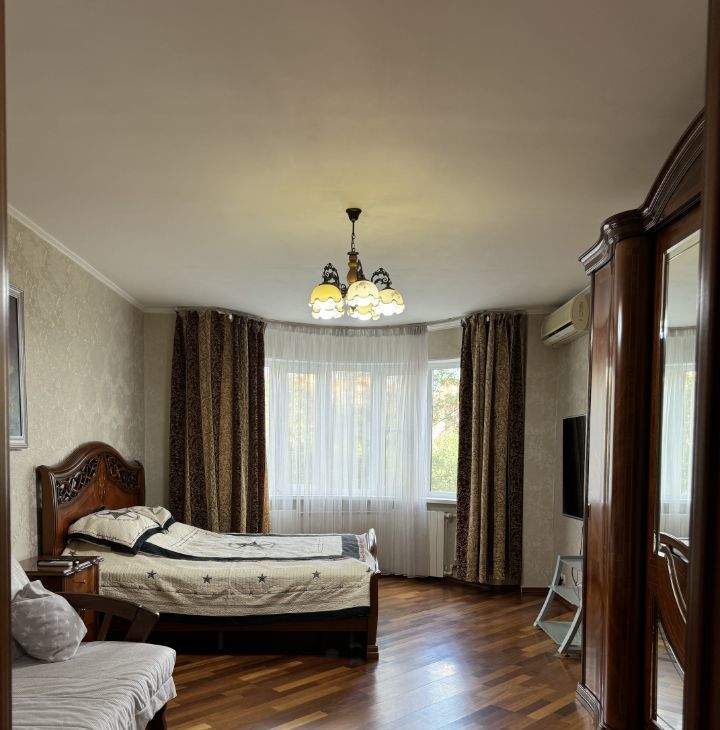 Снять трехкомнатную квартиру на улица Наметкина, 11К1, метро Новые Черёмушки, г. Москва