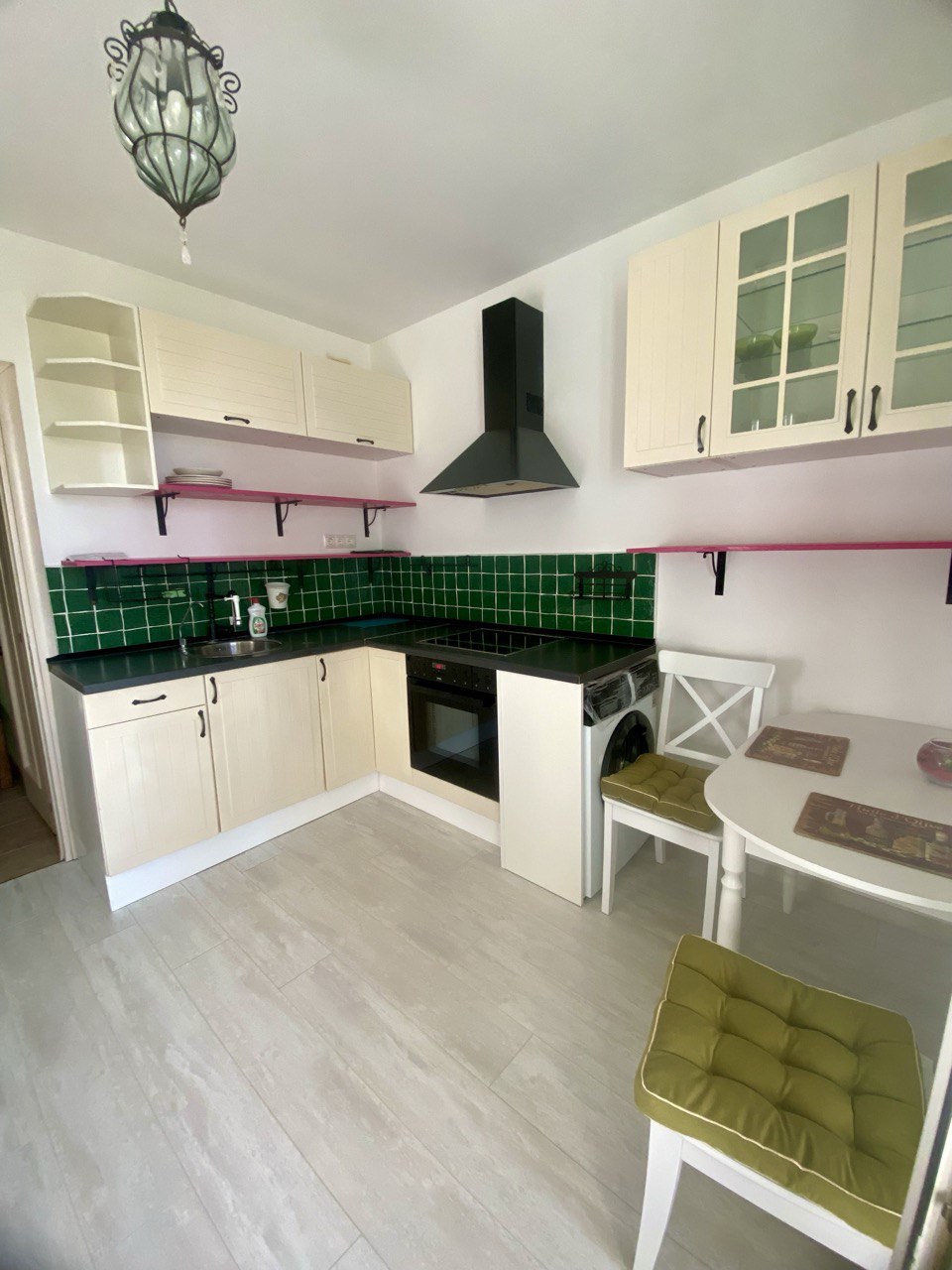 Сдаю 2-комнатную квартиру на г Москва, г Троицк, Октябрьский пр-кт, д 3А, метро Саларьево, г. Москва