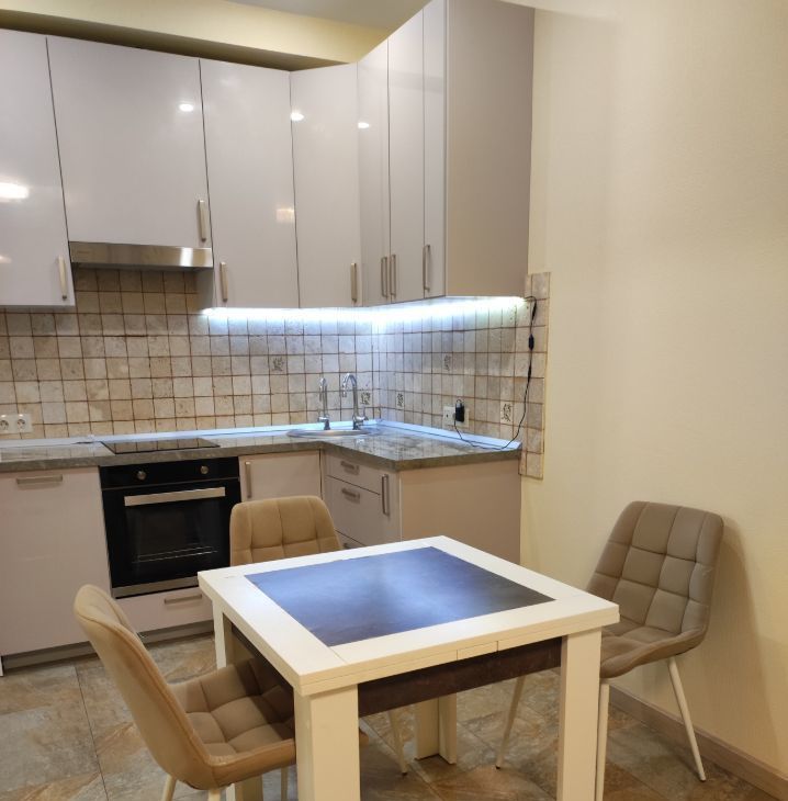 Сдам 2х-комнатную квартиру на переулок 1-й Котляковский, 2Ак3, метро Каширская, г. Москва