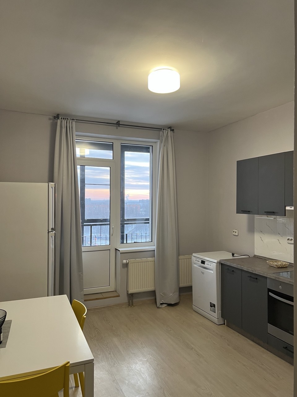 Сдается 2-комнатная квартира на г Санкт-Петербург, ул Адмирала Коновалова, д 2-4, метро Ленинский проспект, г. Санкт-Петербург