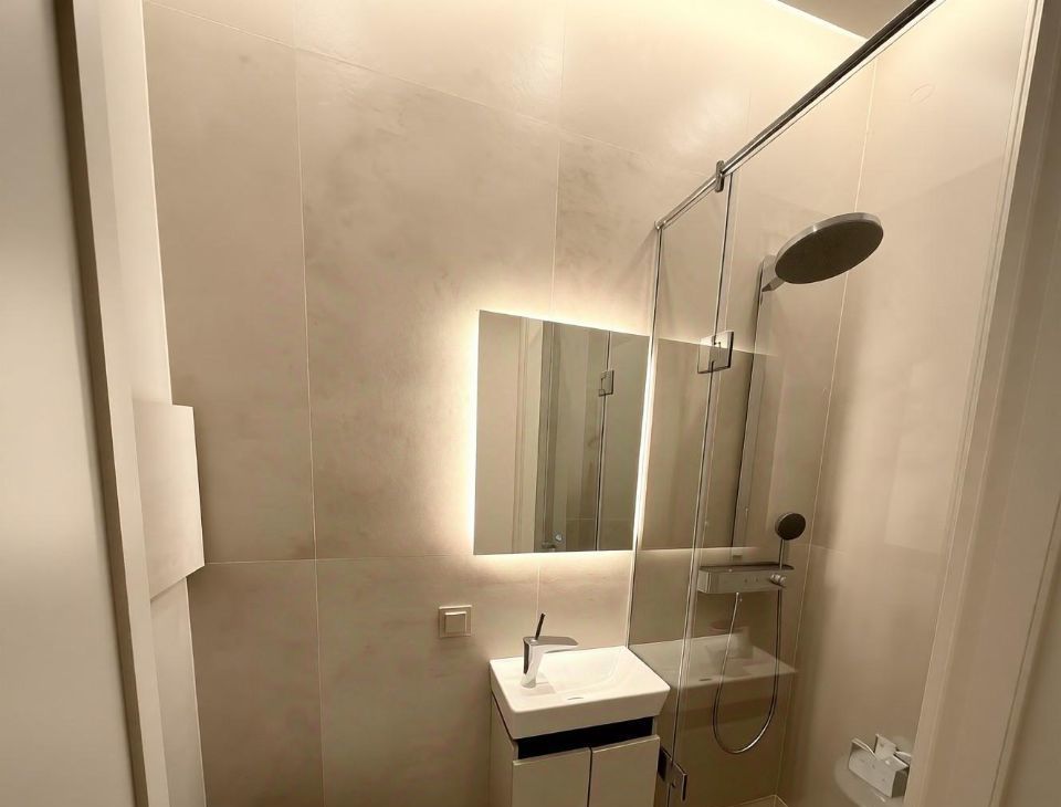 Снять трехкомнатную квартиру на проспект Андропова, 9/1к1, метро Коломенская, г. Москва