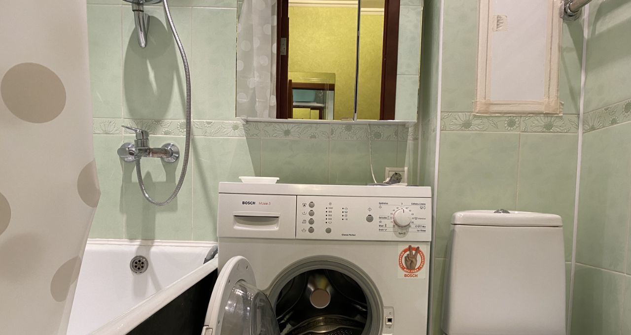 Снять 1-комнатную квартиру на улица Введенского, 31К2, метро Коньково, г. Москва