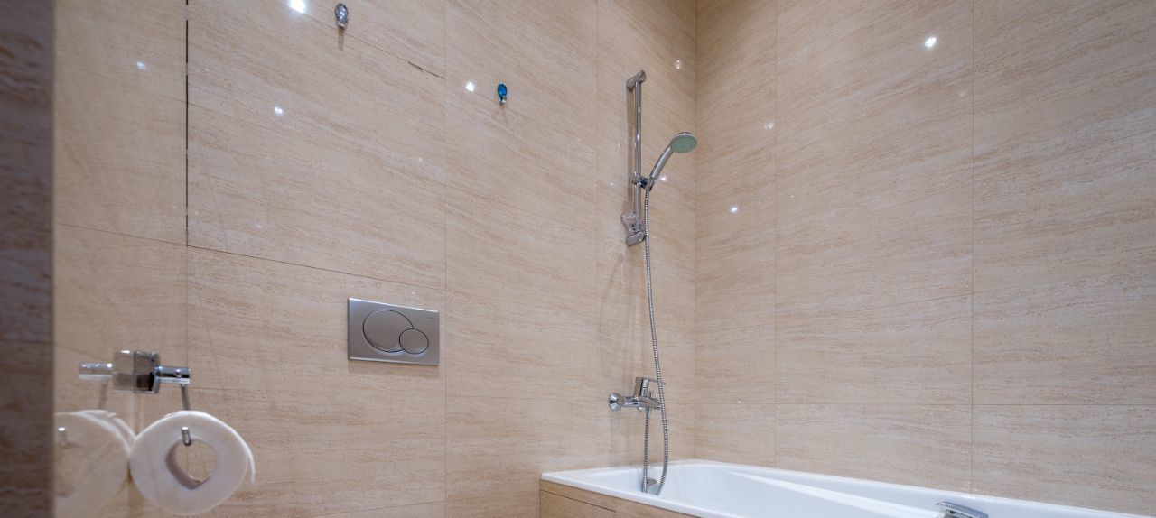 Сдается трехкомнатная квартира на Ружейный переулок, 3, метро Киевская, г. Москва