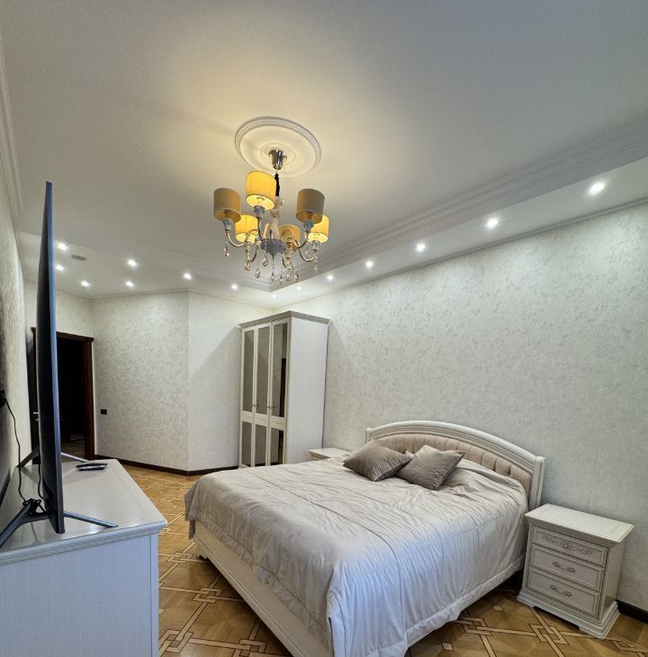 Аренда трехкомнатной квартиры на Комсомольский проспект, 32К2, метро Лужники, г. Москва