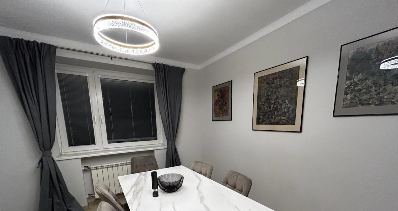 Сдается трехкомнатная квартира на улица Сергея Макеева, 1, метро Деловой центр (МЦК), г. Москва