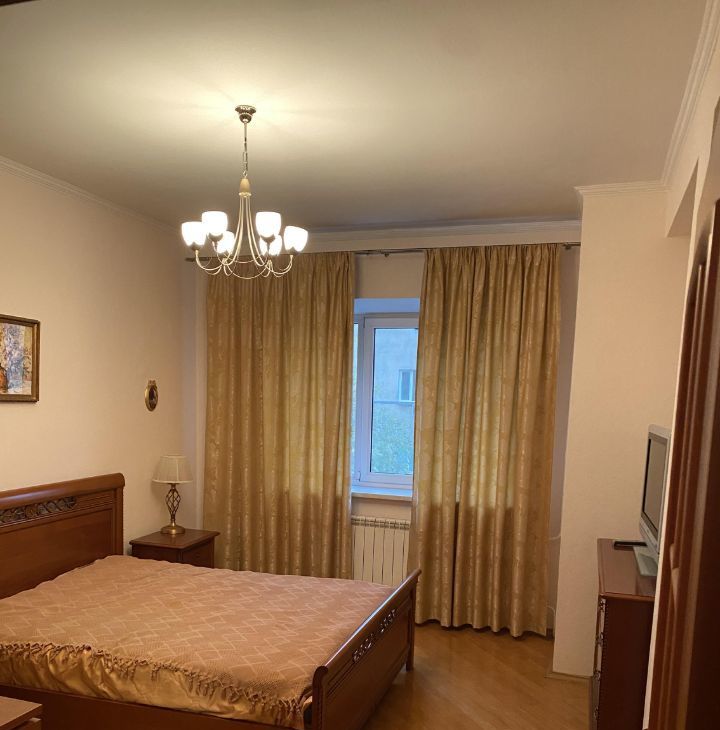 Сдаю трехкомнатную квартиру на Малая Тульская улица, 2/1К4, метро Шаболовская, г. Москва