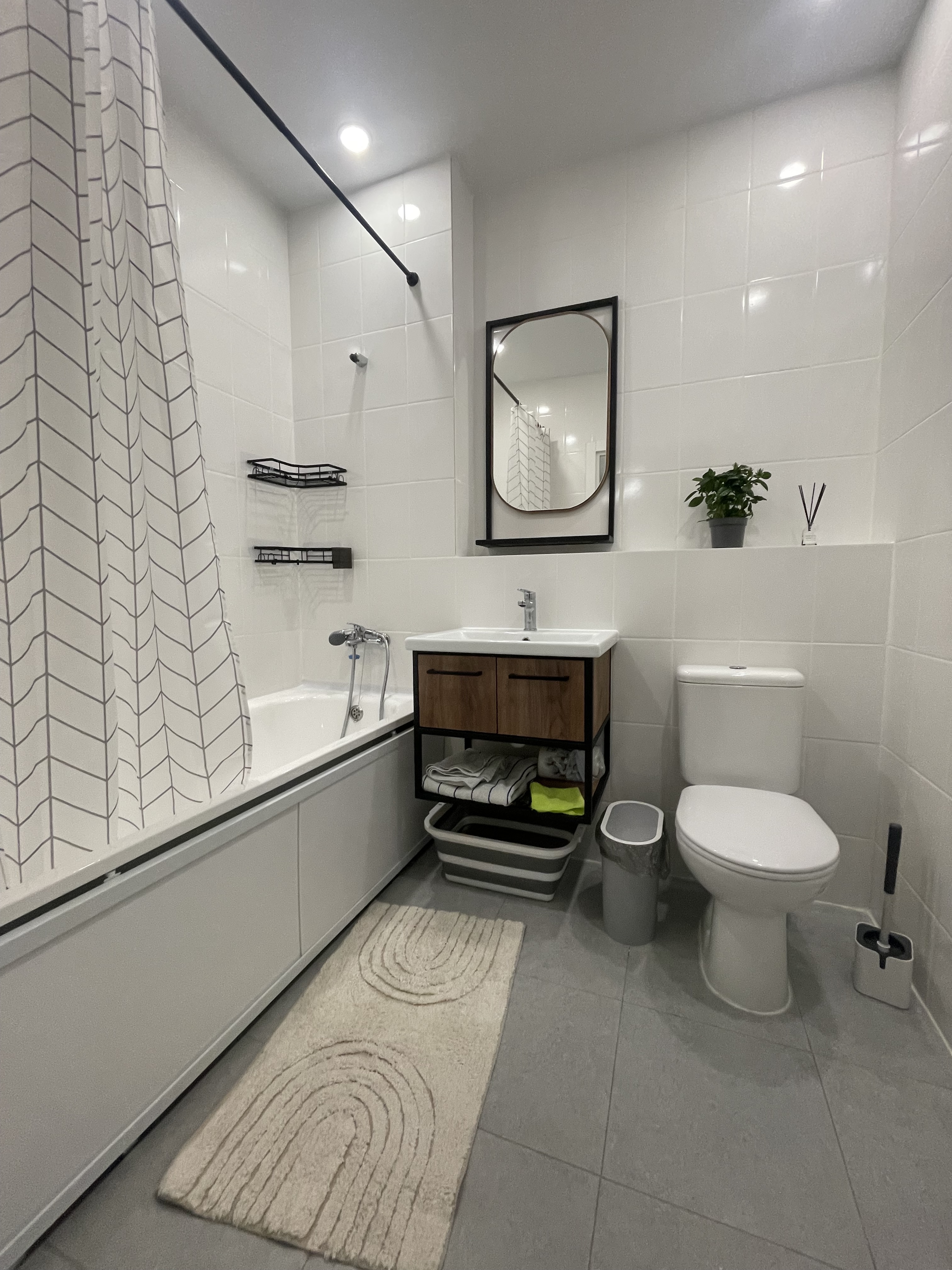 Сдается 2х-комнатная квартира на Московская обл, г Домодедово, село Ям, ул Мезенцева, д 14, метро Домодедовская, г. Москва