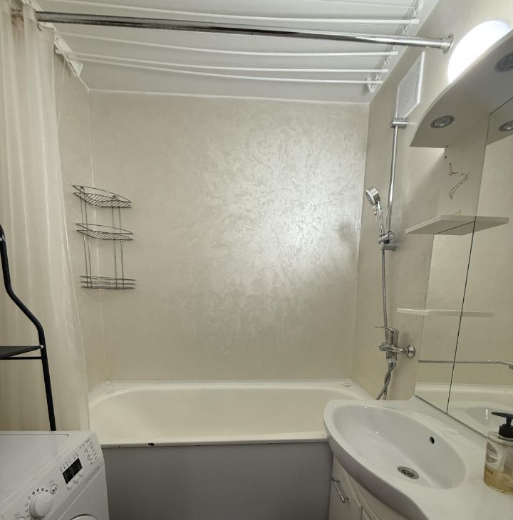 Снять 1к квартиру на улица Декабристов, 20К2, метро Ботанический сад, г. Москва