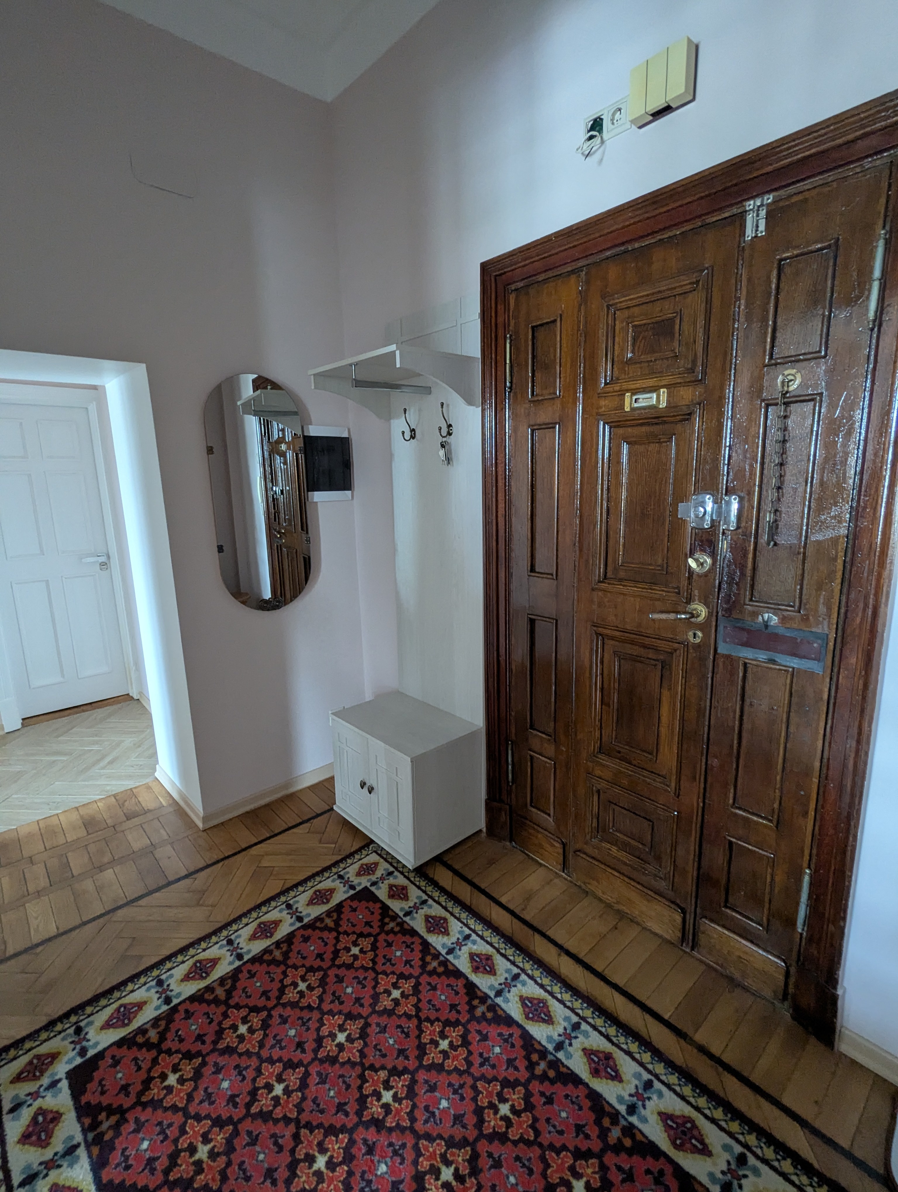 Снять двухкомнатную квартиру на г Москва, Кутузовский пр-кт, д 2/1 к 1Б, метро Киевская, г. Москва