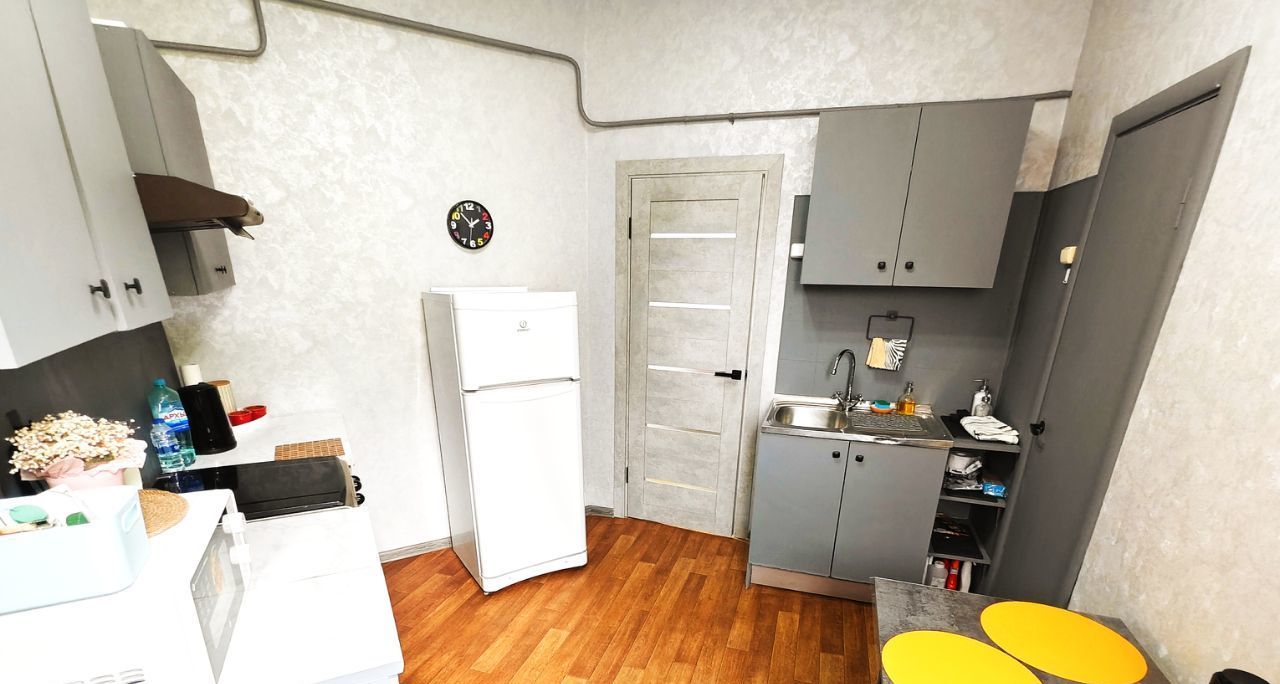 Аренда 4к квартиры на 1-й Басманный переулок, 5/20С1, метро Красные ворота, г. Москва