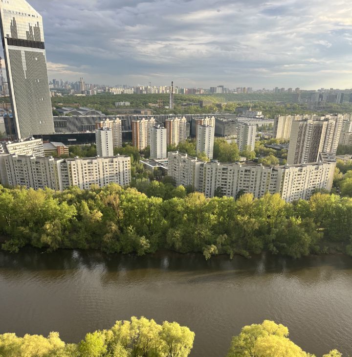 Снять 2к квартиру на Карамышевская набережная, 2А, метро Хорошёво, г. Москва