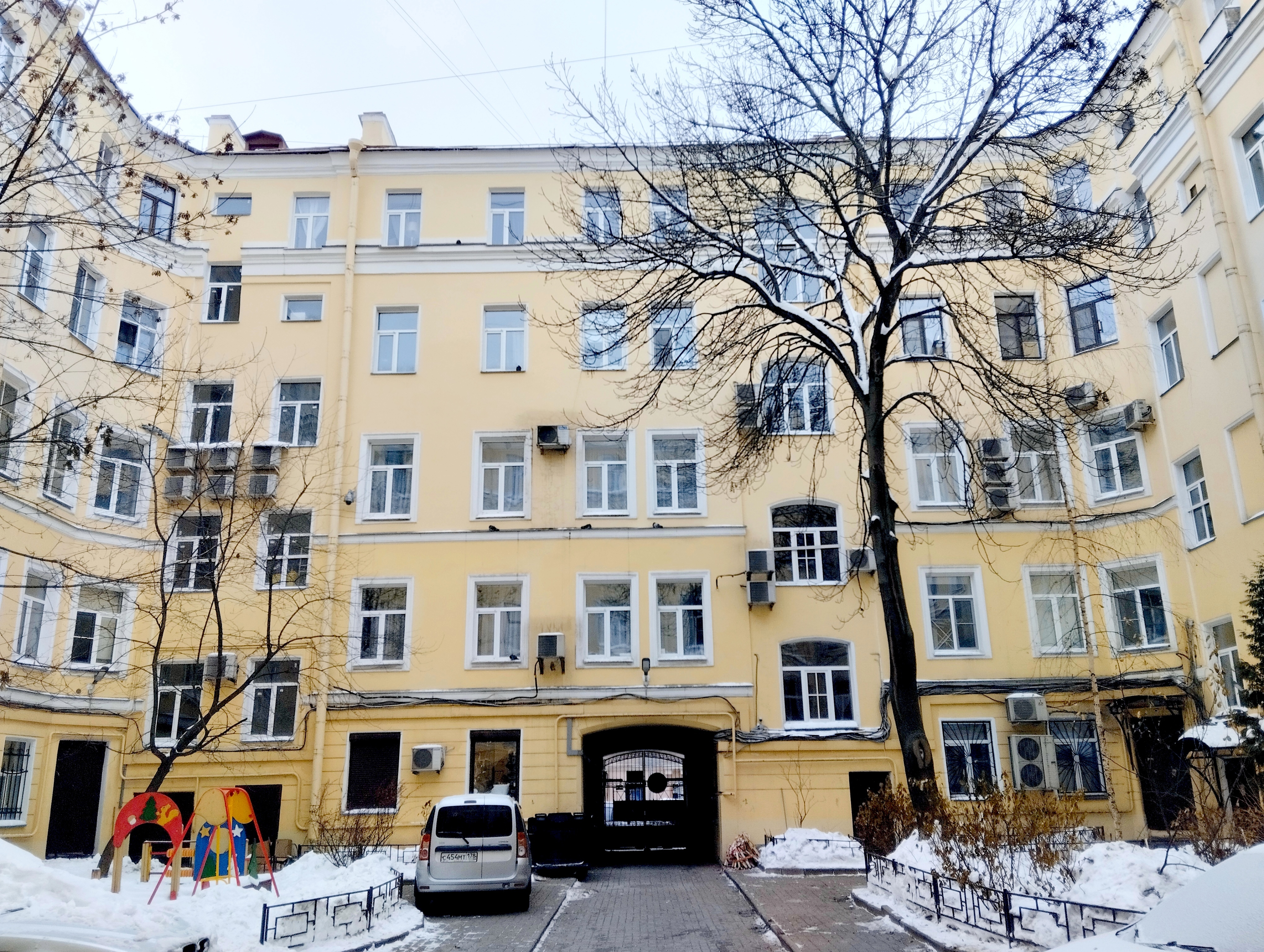 Сдам 2-к квартиру на г Санкт-Петербург, Спасский пер, д 6-8 литера А, метро Сенная площадь, г. Санкт-Петербург