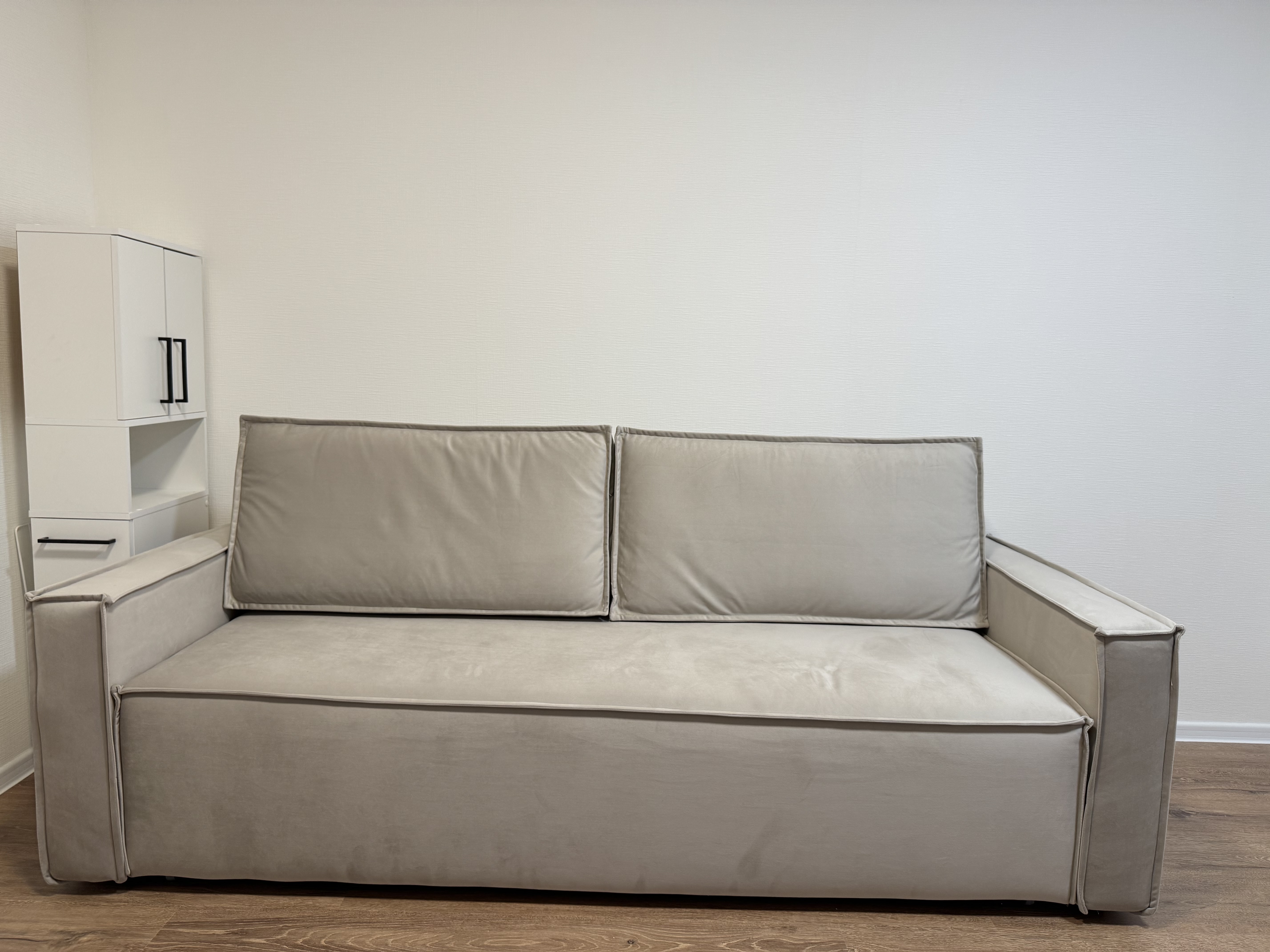 Сдам 1-к квартиру на г Санкт-Петербург, ул Пахомовская, д 14 к 1 стр 1, метро Академическая, г. Санкт-Петербург