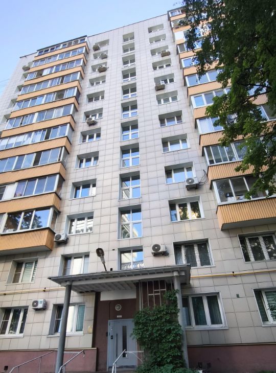 Сдаю 2к квартиру на переулок Выползов, 6, г. Москва