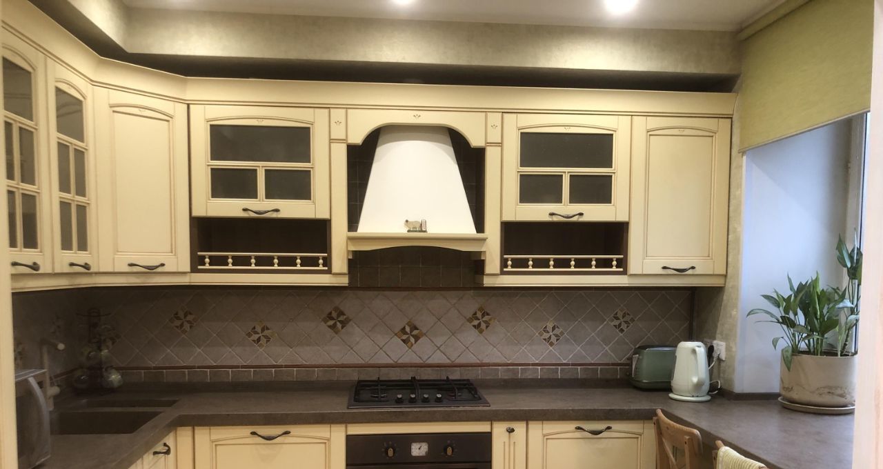 Снять 3х-комнатную квартиру на Смоленская улица, 10, метро Парк культуры, г. Москва