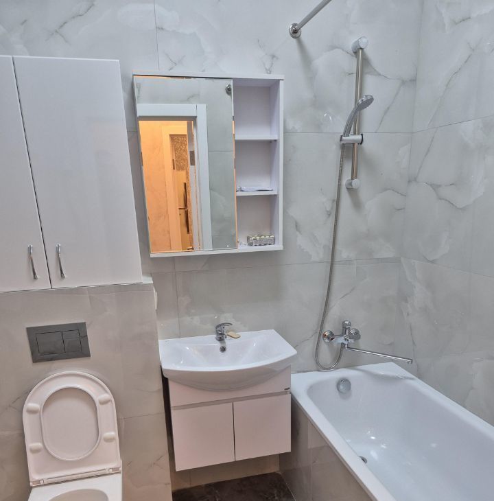 Сдаю 2х-комнатную квартиру на улица Эдварда Грига, 17, метро Бульвар Адмирала Ушакова, г. Москва