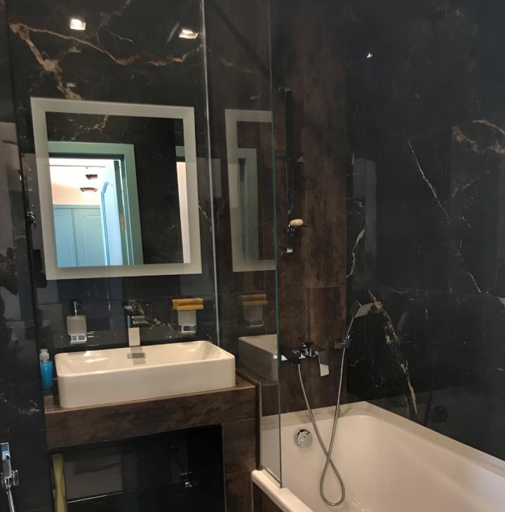 Сдаю 3к квартиру на Саввинская набережная, 3, метро Парк культуры, г. Москва