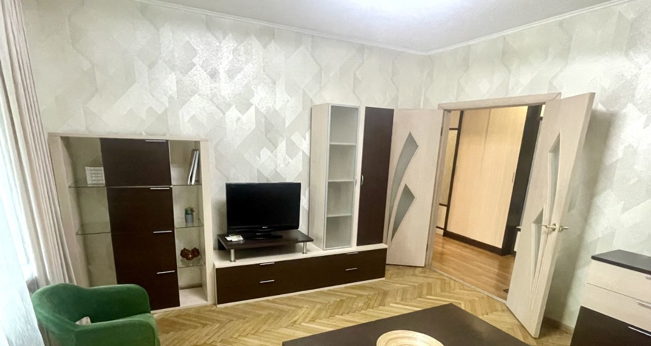 Аренда 3-комнатной квартиры на Большая Дорогомиловская улица, 14к1, метро Студенческая, г. Москва