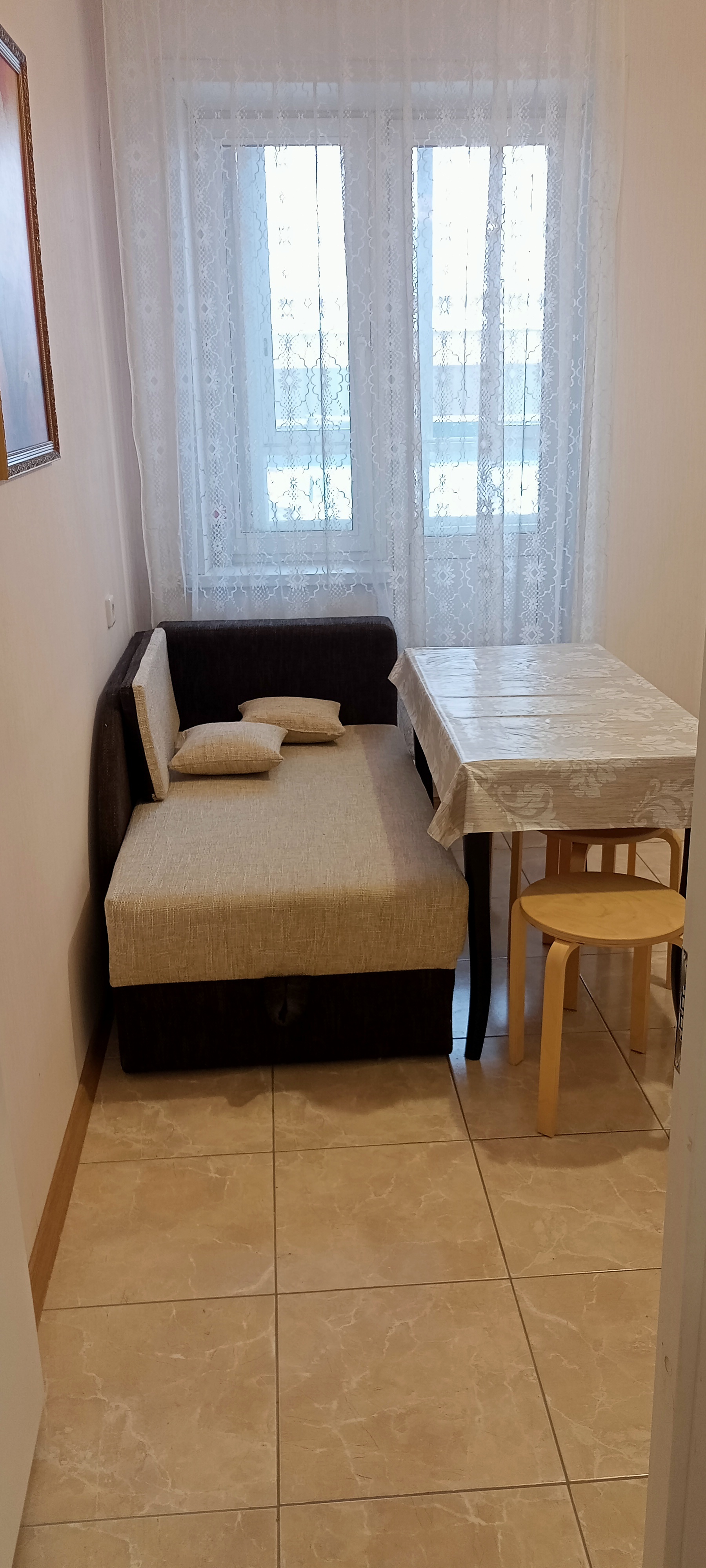 Аренда однокомнатной квартиры на Московская обл, г Видное, пгт Мисайлово, мкр Пригород Лесное, ул Спортивная, метро Домодедовская, г. Москва