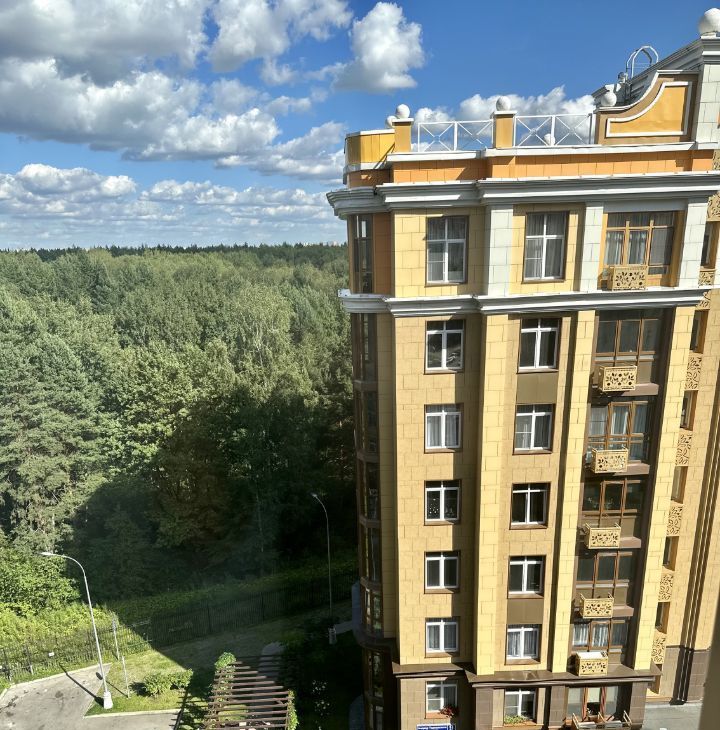 Снять трехкомнатную квартиру на бульвар Андрея Тарковского, 7, метро Новопеределкино, г. Москва