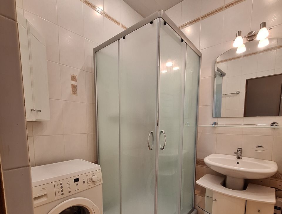 Сдаю 2к квартиру на Овчинниковская набережная, 22/24С1, метро Павелецкая, г. Москва