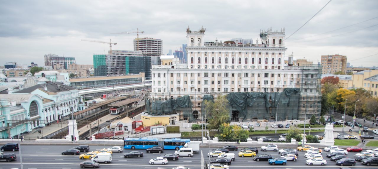 Снять трехкомнатную квартиру на Ленинградский проспект, 4/2, метро Менделеевская, г. Москва