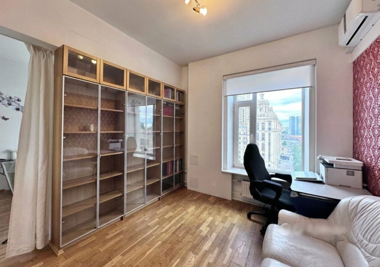 Продажа 4х-комнатной квартиры на г Москва, Кутузовский пр-кт, д 4/2, метро Кутузовская, г. Москва